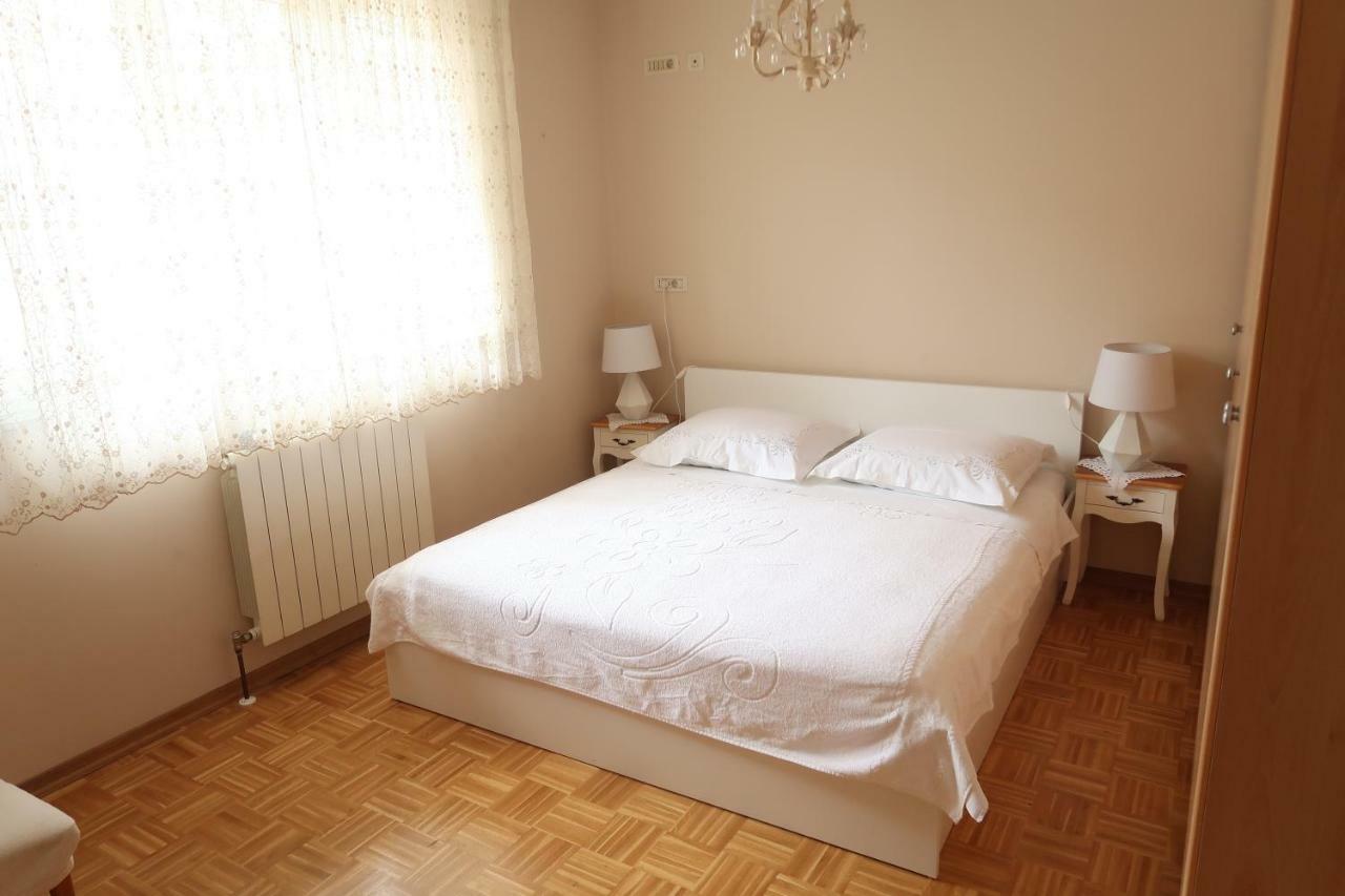 Apartment Casa Podstrana Esterno foto